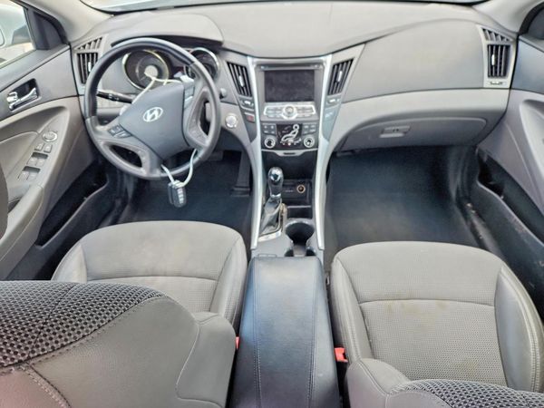 2013 HYUNDAI SONATA