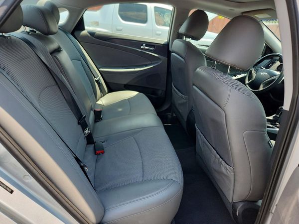 2013 HYUNDAI SONATA