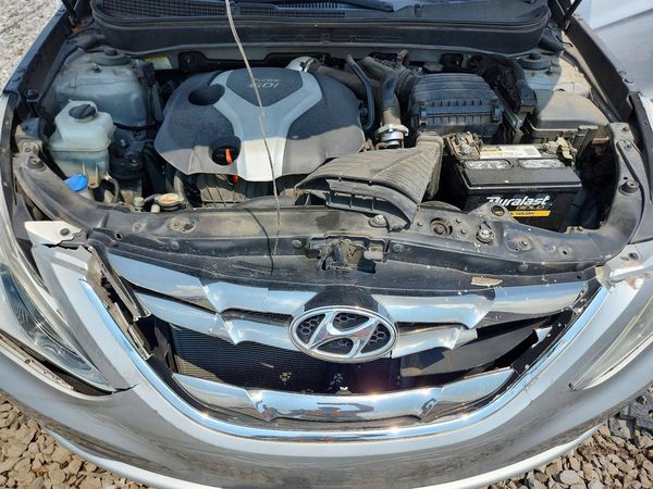 2013 HYUNDAI SONATA