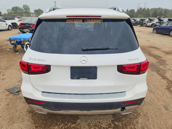 2022 MERCEDES-BENZ GLB GLB250 / GLB250 4MATIC