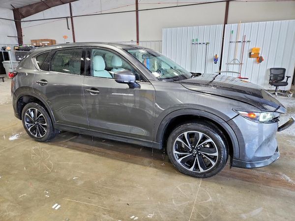 2022 MAZDA CX-5 Premium Package