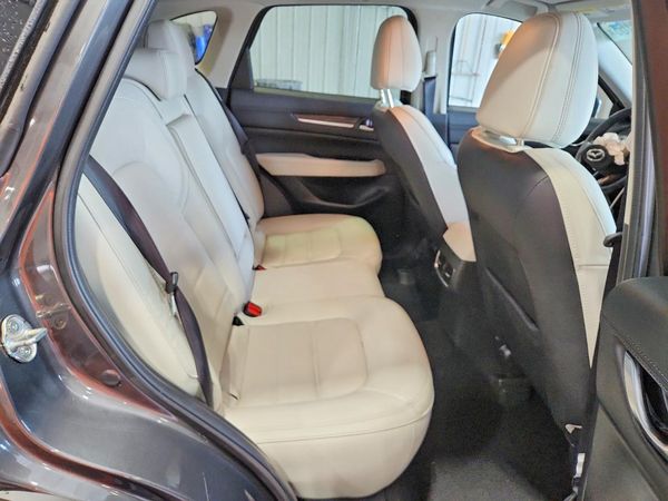2022 MAZDA CX-5 Premium Package