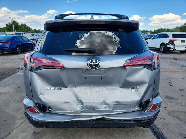 2017 TOYOTA RAV4 XLE