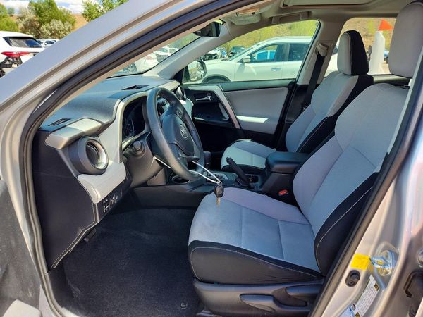 2017 TOYOTA RAV4 XLE