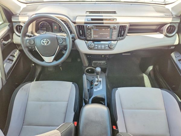 2017 TOYOTA RAV4 XLE