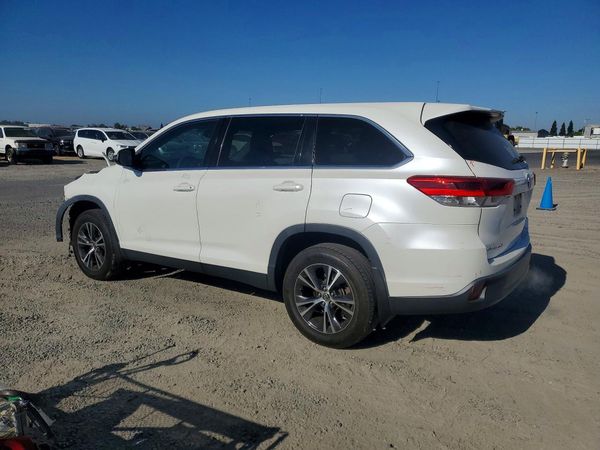 2019 TOYOTA HIGHLANDER LE/LE Plus