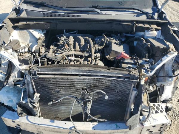 2019 TOYOTA HIGHLANDER LE/LE Plus