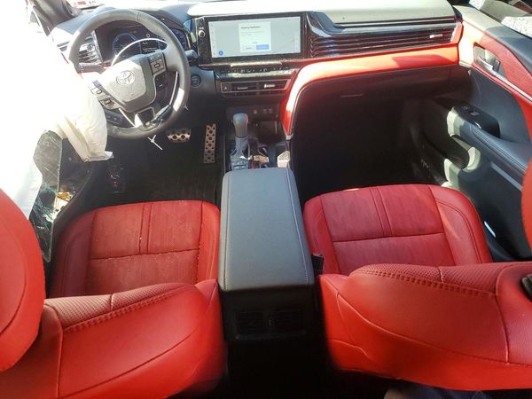 2026 TOYOTA CAMRY