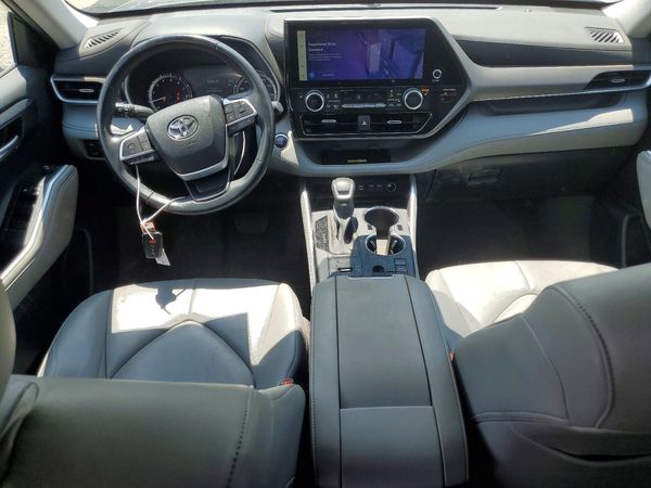 2023 TOYOTA HIGHLANDER
