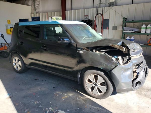 2015 KIA SOUL GL(Middle-low grade) — Passenger 3/4