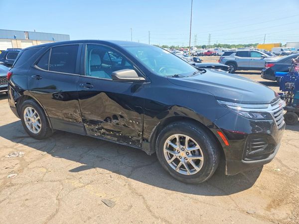 2022 CHEVROLET EQUINOX LS