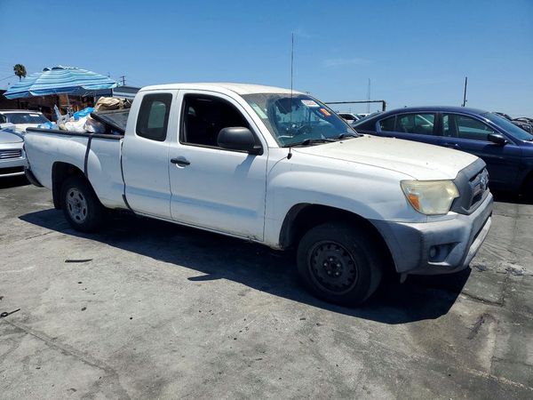 2015 TOYOTA TACOMA Delux Grade