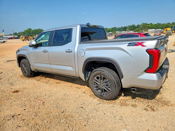 2025 TOYOTA TUNDRA SR5