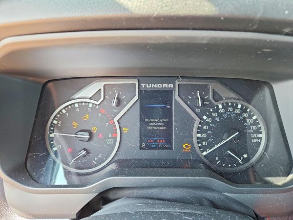 2025 TOYOTA TUNDRA SR5