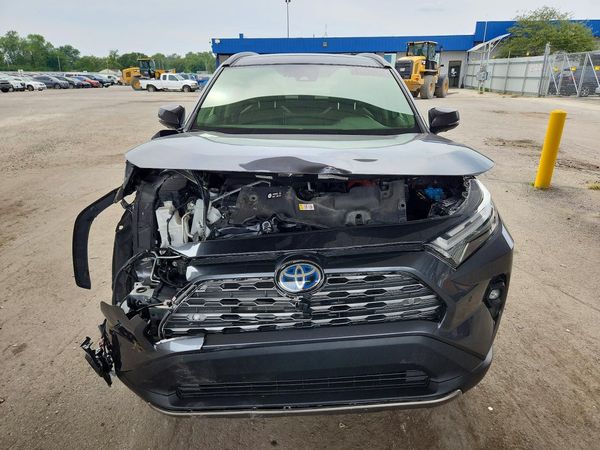 2022 TOYOTA RAV4 Limited