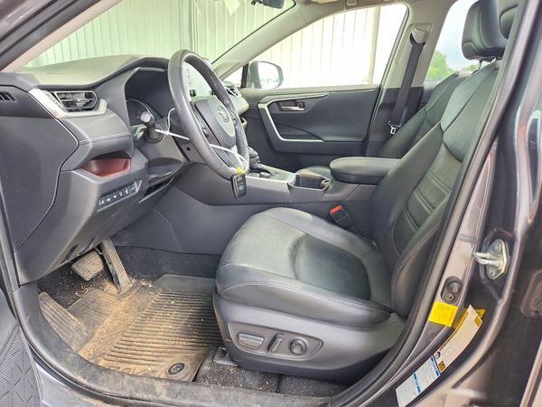 2022 TOYOTA RAV4 Limited