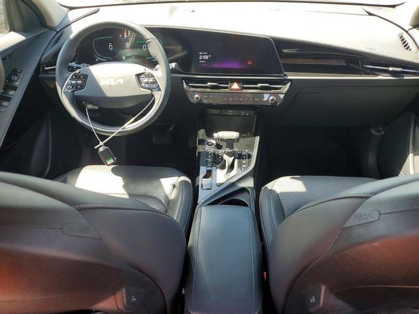 2025 KIA NIRO