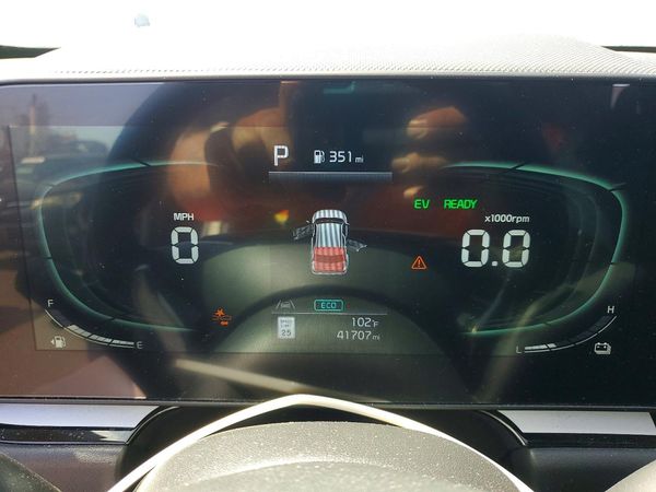 2025 KIA NIRO