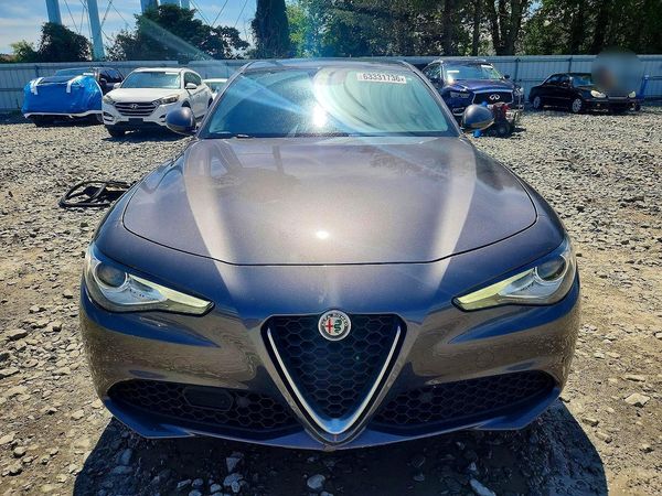 2021 ALFA ROMEO GIULIA