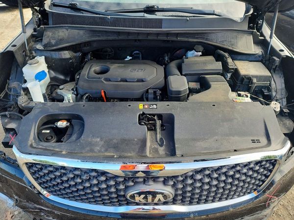 2018 KIA SORENTO L, LX