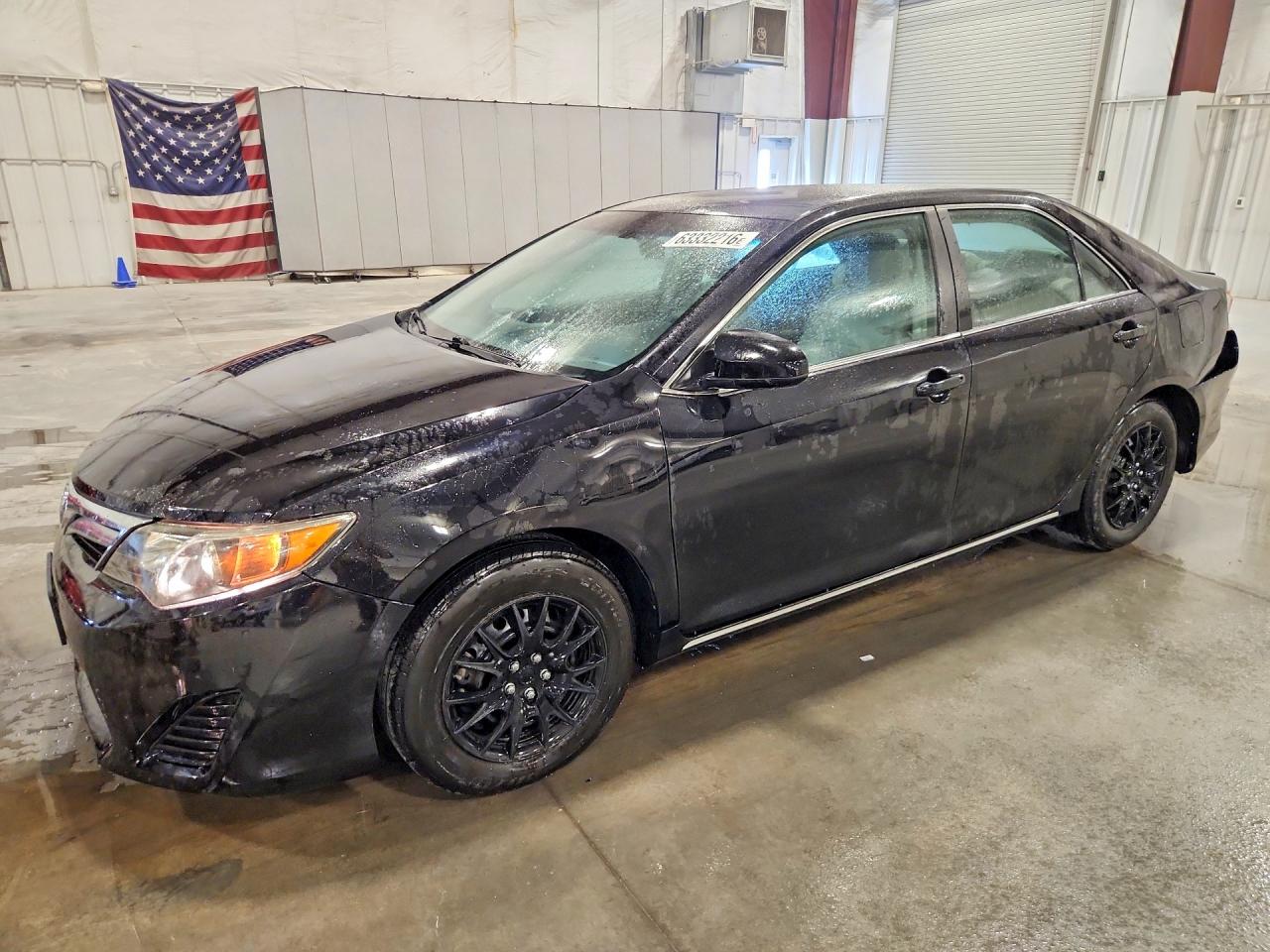 2014 TOYOTA CAMRY — Front 3/4