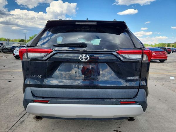 2021 TOYOTA RAV4 Adventure