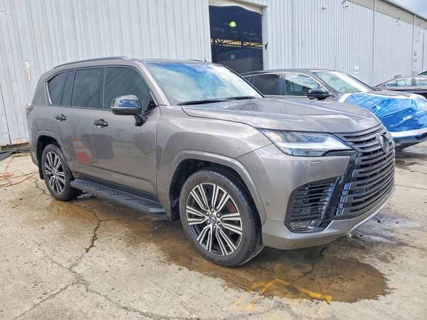 2026 LEXUS LX 700H 700h Luxury