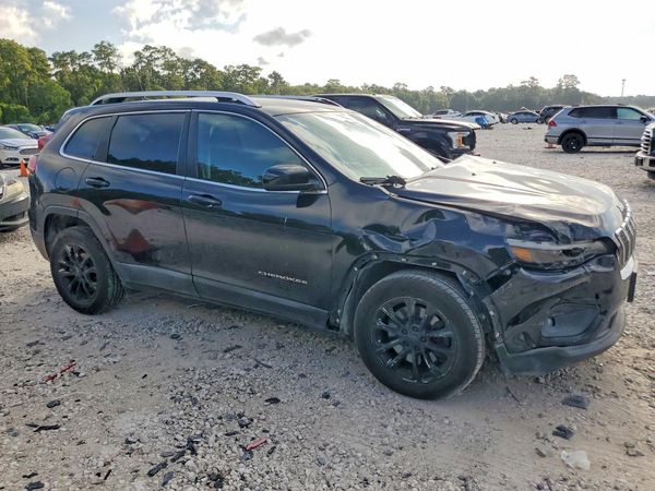 2019 JEEP CHEROKEE LATITUDE FWD