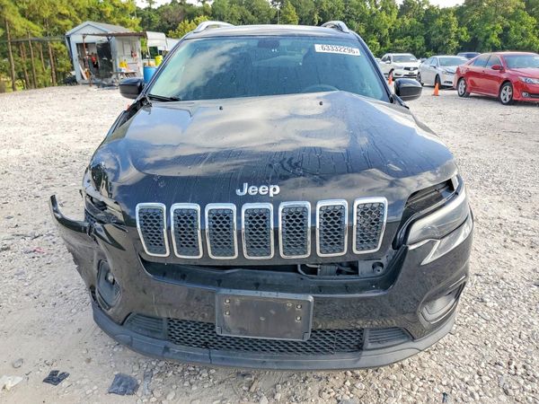 2019 JEEP CHEROKEE LATITUDE FWD