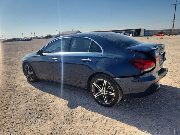 2022 MERCEDES-BENZ A