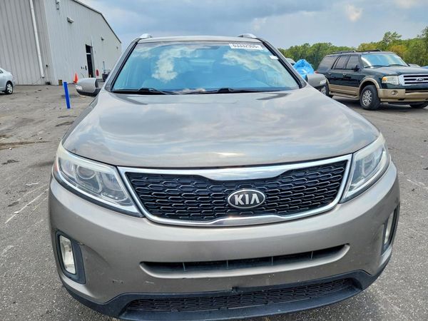 2014 KIA SORENTO Base/ LX