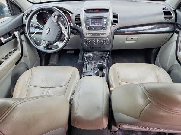 2014 KIA SORENTO Base/ LX