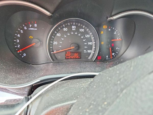 2014 KIA SORENTO Base/ LX