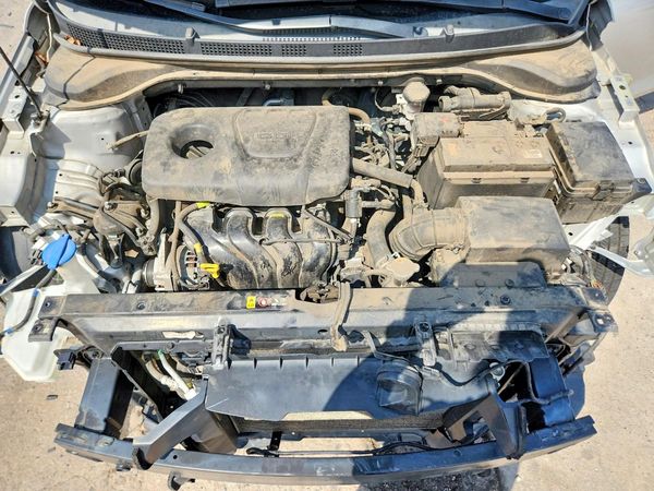 2019 HYUNDAI ACCENT SE and SEL