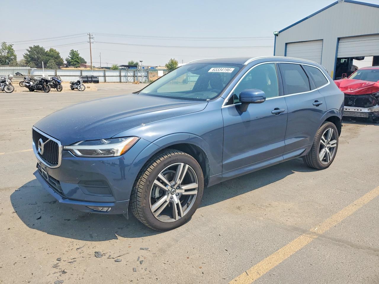 2021 VOLVO XC60 Momentum