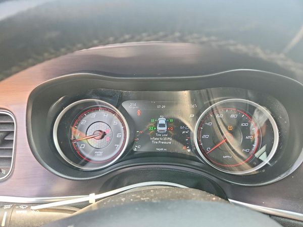 2018 DODGE CHARGER SXT