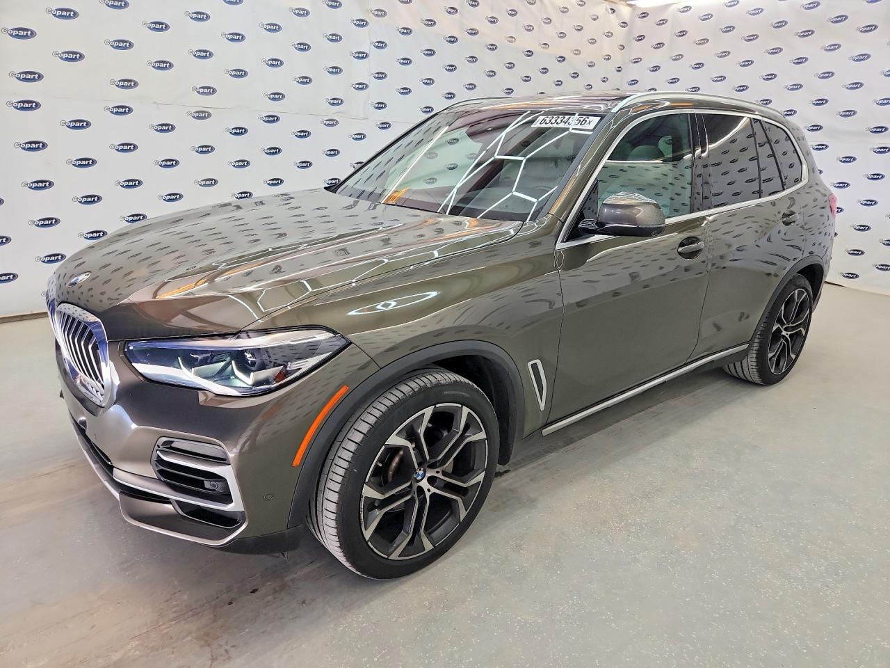 2023 BMW X5 sDrive40i — Front 3/4