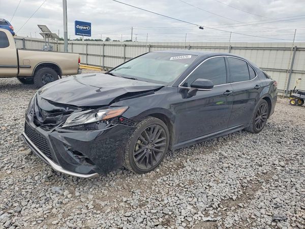 2022 TOYOTA CAMRY XSE