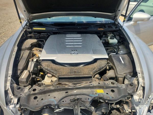 2015 LEXUS LS 460
