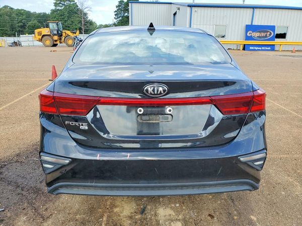 2021 KIA FORTE FE, LXS