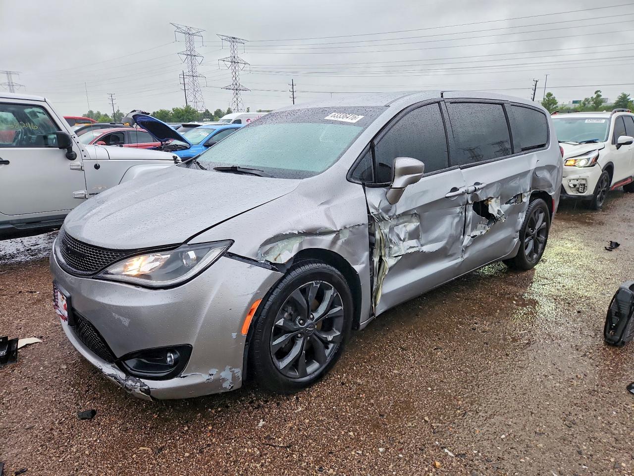 2018 CHRYSLER PACIFICA Touring Plus