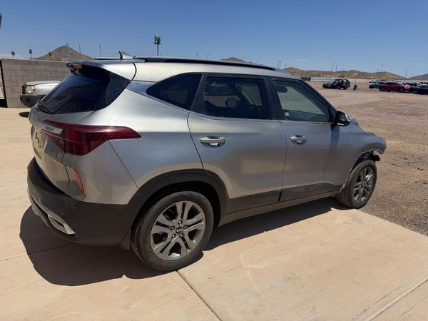 2021 KIA SELTOS S