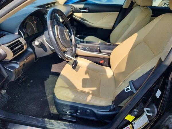 2015 LEXUS IS