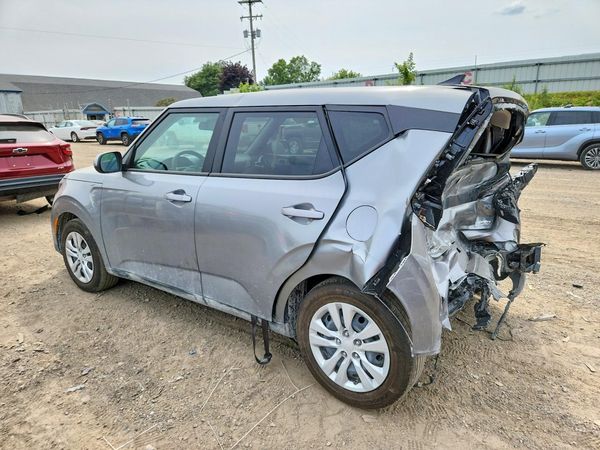 2025 KIA SOUL LX, S