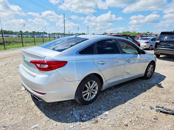2017 HYUNDAI SONATA SE, Eco