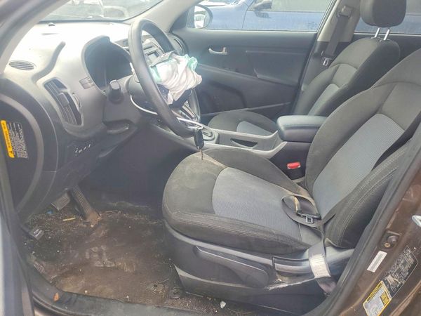 2015 KIA SPORTAGE GL - Middle-low