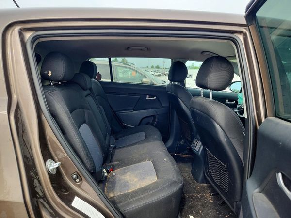 2015 KIA SPORTAGE GL - Middle-low