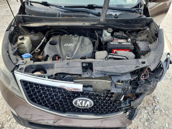 2015 KIA SPORTAGE GL - Middle-low