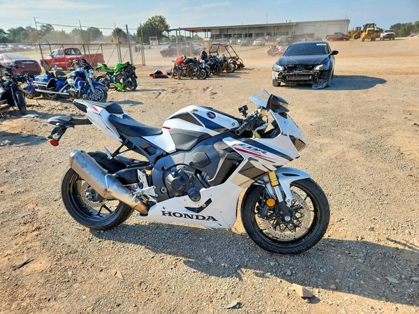 2026 HONDA CBR CYCLE