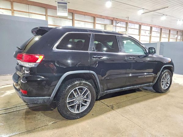 2020 JEEP GRAND CHEROKEE Laredo